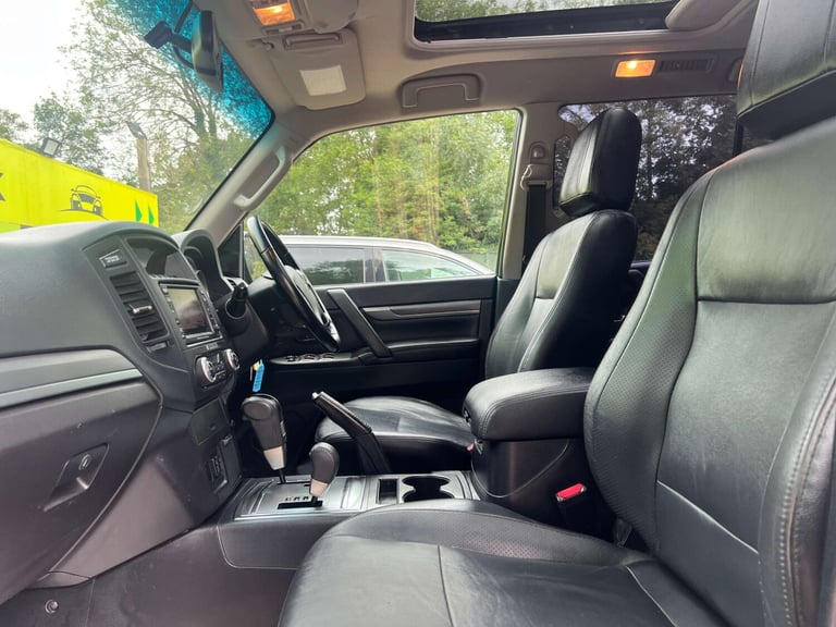 2010 Mitsubishi Shogun 3.2 DI-DC [197] Diamond 5dr Auto ESTATE DIESEL Automatic