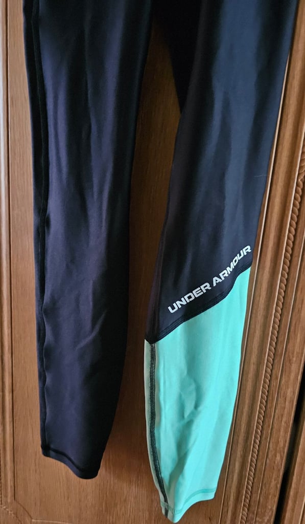 Brand new ladies under armour leggings size M