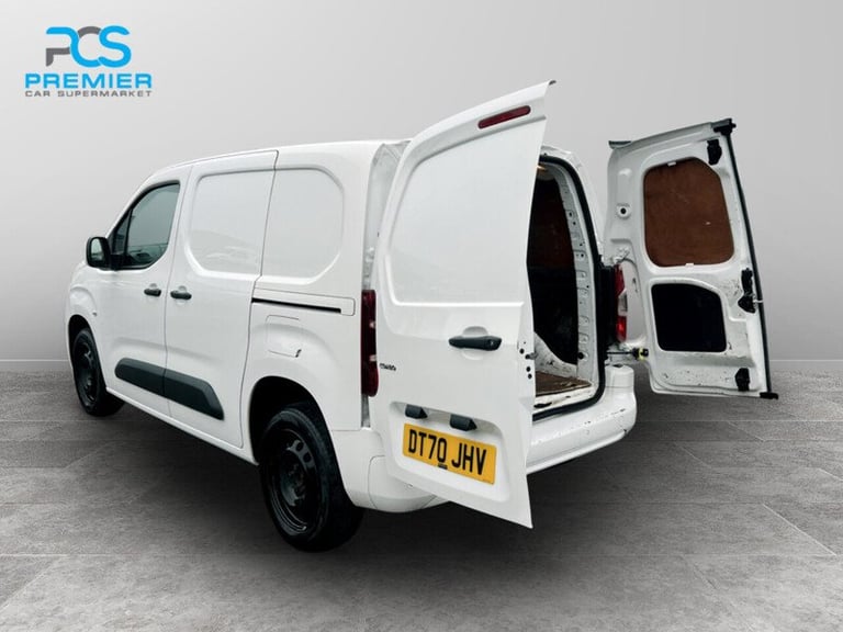 2021 Vauxhall Combo Turbo D 2300 Sportive Panel Van Diesel Manual