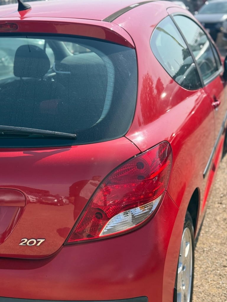 2010 Peugeot 207 1.4 HDi Verve Euro 4 3dr Hatchback Diesel Manual - Image 35