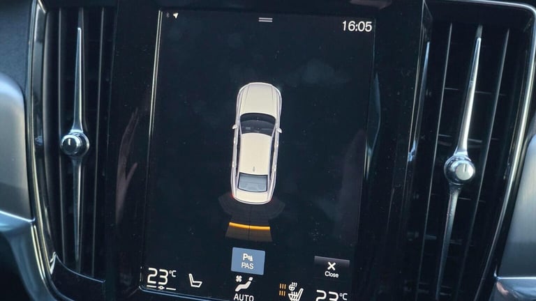 VOLVO S90 2.0 D4 Momentum Auto Euro 6 (s/s) 4dr 2018