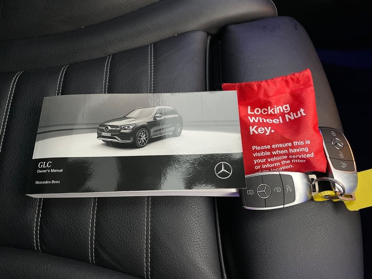 2022 Mercedes-Benz GLC 2.0 GLC300d AMG Line (Premium) SUV 5dr Diesel G-Tronic+ 4MATIC Euro 6 (s/s...