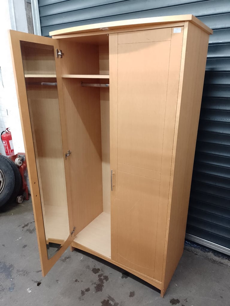 2 door wardrobe 96cm x 62cm x 187cm, Ref:18358