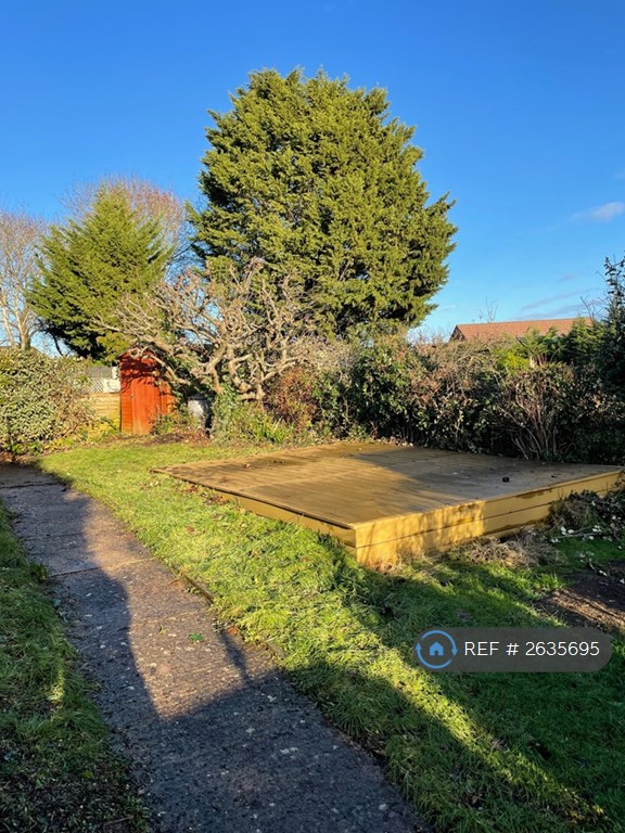 3 bedroom house in Shelbourne Road, Stratford-Upon-Avon, CV37 (3 bed) (#2635695)
