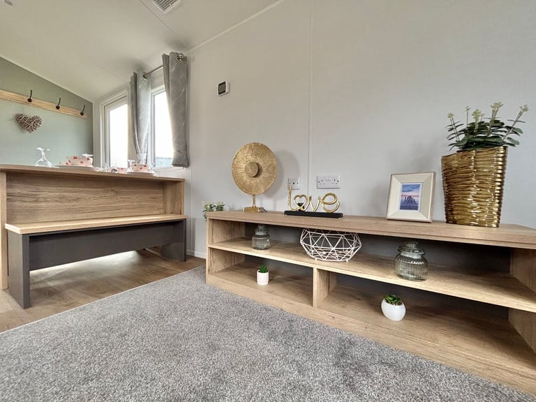 BRAND NEW STATIC CARAVAN FOR SALE AT BROADLAND SANDS HOLIDAY PARK - 11.5 MONTH OWNER SEASON