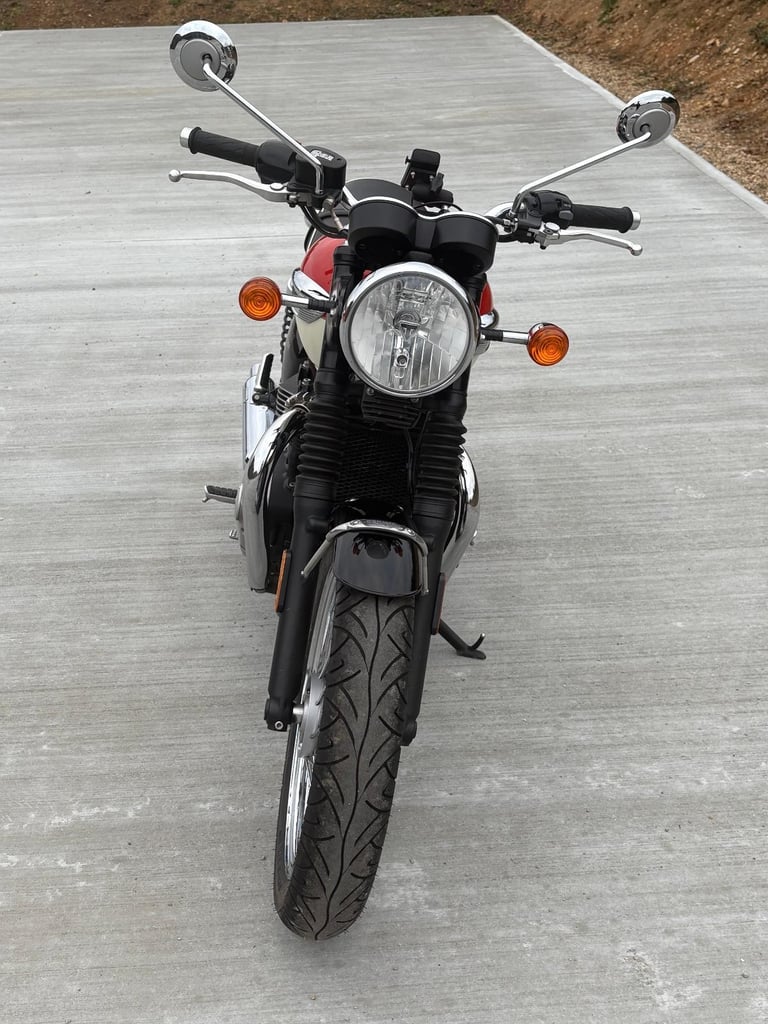 Triumph T100 Bonneville 900cc Bonne T 100