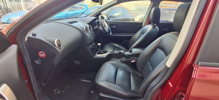 2013 Nissan Qashqai 1.6 dCi Tekna 5dr [Start Stop] HATCHBACK DIESEL Manual