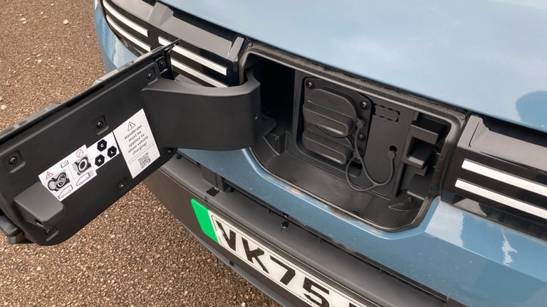 2025 Dacia Spring 27kWh Expression 65 48kW 5dr Auto Electric Hatchback Hatchback Electric Automatic