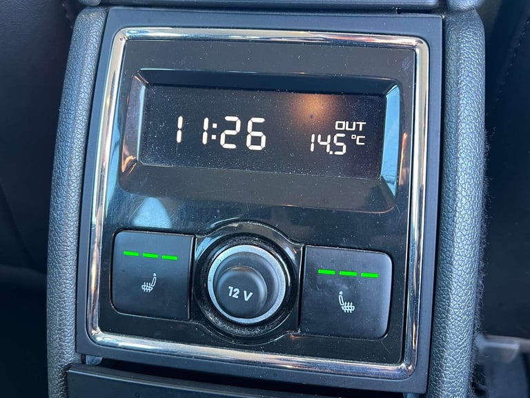 2014 Skoda Superb 1.6 TDI SE GreenLine III Estate 5dr Diesel Manual Euro 5 (s/s) (105 ps) Estate ...