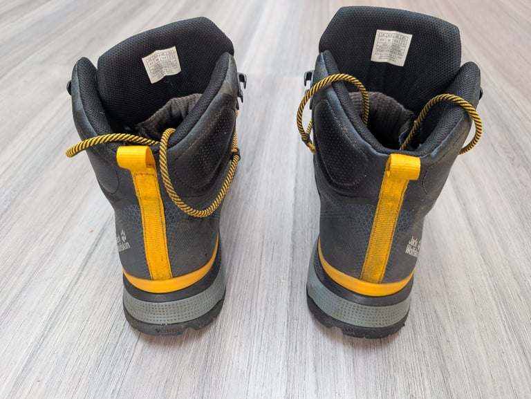 Jack Wolfskin hiking/walking boots