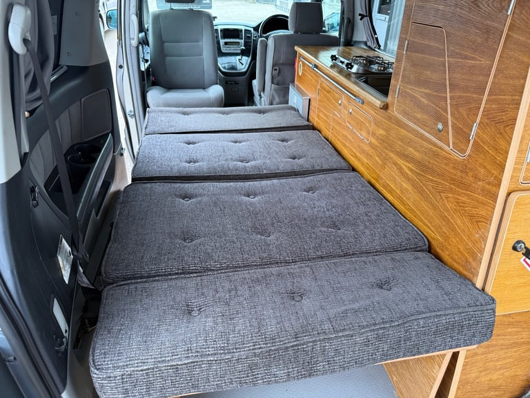 2003 (53)reg Toyota Alphard 2.4 Automatic Camper Van 4 Berth PRO Conversion