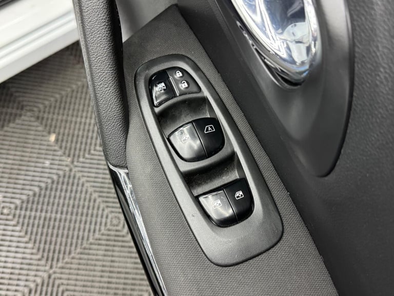  Renault Kadjar 1.6 dCi Dynamique Nav 4WD Euro 6 (s/s) 5dr Diesel Manual