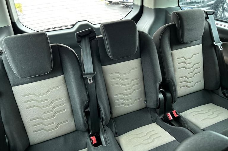 2017 Ford Tourneo Custom Titanium L2 LWB 8 Seat Minibus FWD 2.0 TDCi 130ps Low Roof, NO VAT, AIR ...