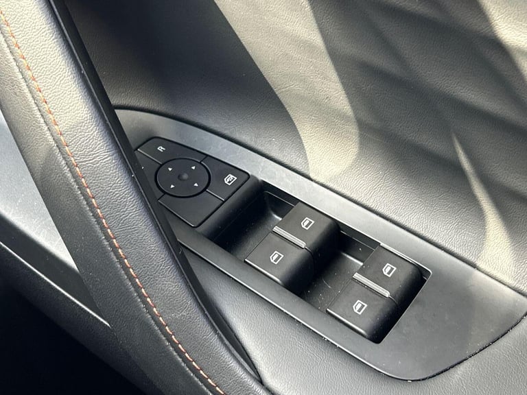 2025 MG MG HS 1.5 T-GDI 24.7 kWh SE SUV 5dr Petrol Plug-in Hybrid Auto Euro 6 (s/s) (299  SUV PET...