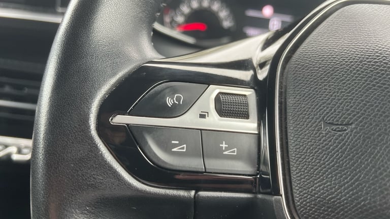 2021 Peugeot 208 1.2 PureTech 100 Allure 5dr Petrol Hatchback Hatchback Petrol Manual