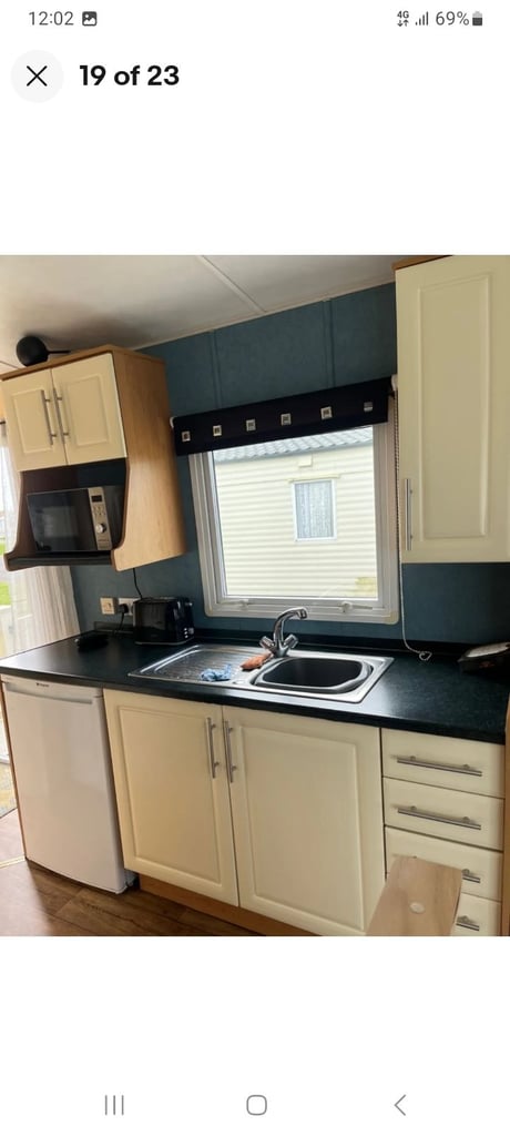 2006 cosalt torino 8 berth 3 bedroom static caravan with decking 