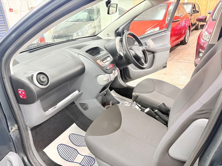 2007 Toyota AYGO 1.0 VVT-i + 5dr MMT HATCHBACK Petrol Automatic