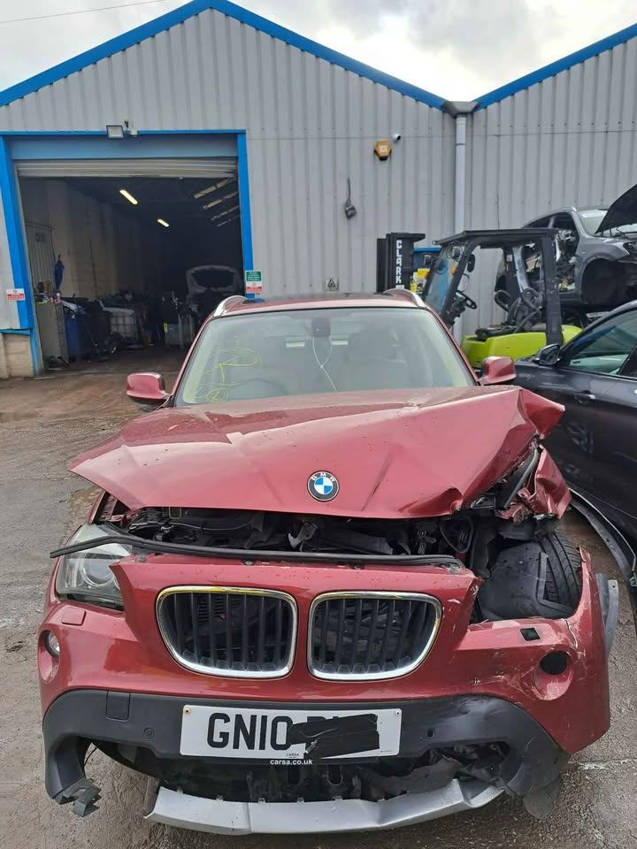 BMW X1 XDRIVE20D SE PRE LCI E84 BREAKING PARTS WING DOOR MIRROR AIRBAG HEAD UNIT TRIM TAILGATE