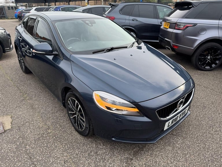 2018 Volvo V40 2.0 D2 Momentum Nav Plus Auto Euro 6 (s/s) 5dr Hatchback Diesel Automatic