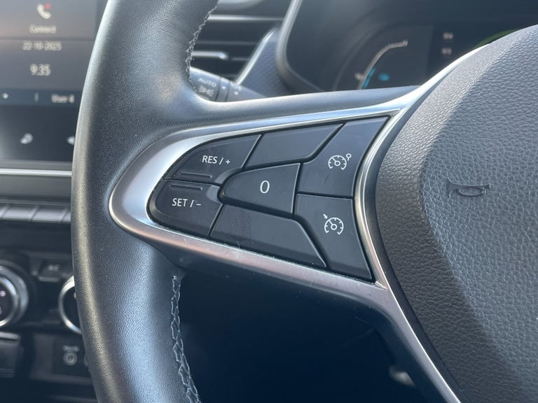 2022 Renault Arkana 1.6 E-TECH Hybrid 145 Iconic 5dr Auto Estate Hybrid Automatic