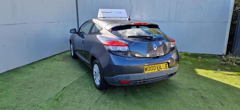 2015 Renault Megane 1.5 dCi Dynamique TomTom Energy 3dr COUPE DIESEL Manual