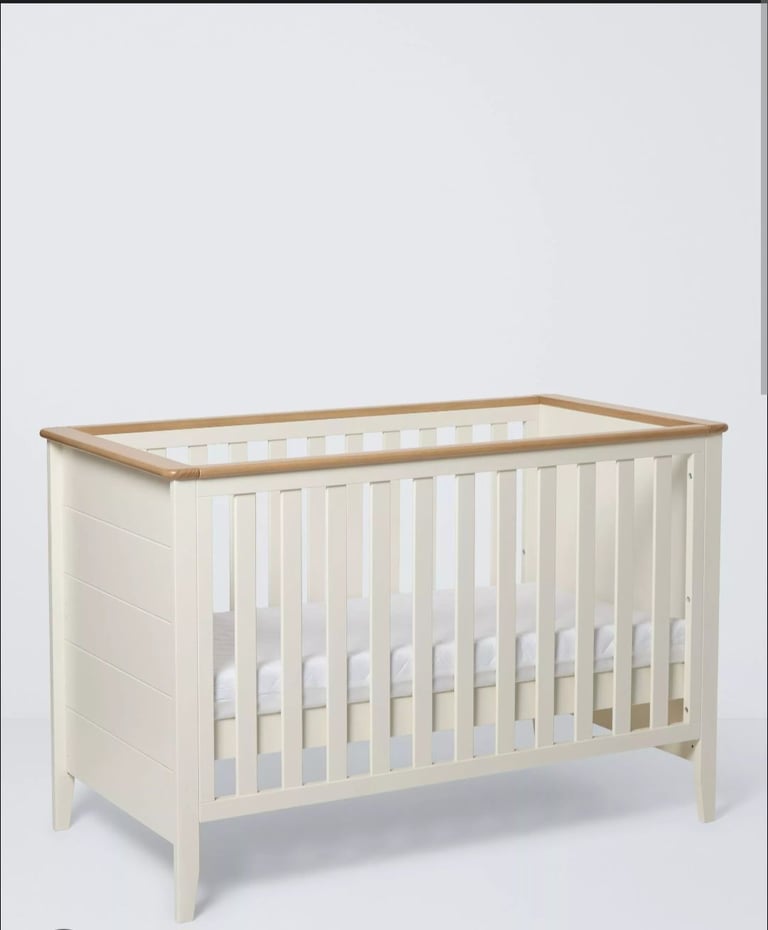 image for White wooden crib