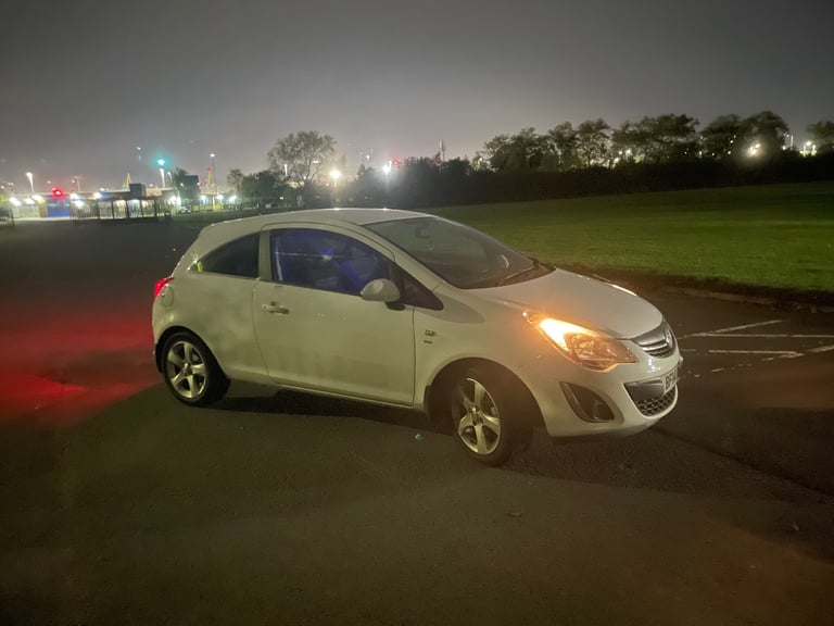 Vauxhall corsa 1.4 liter 2014