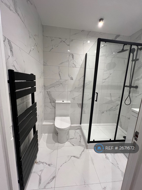 1 bedroom flat in Redfern Close, Cambridge, CB4 (1 bed) (#2671672)