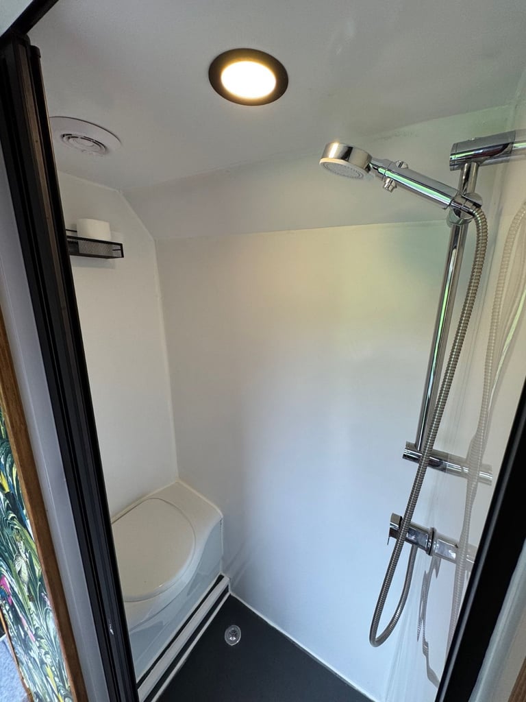 2016 Peugeot Boxer LWB Campervan - Full Off Grid - Shower & Toilet - 600 Watt Solar 