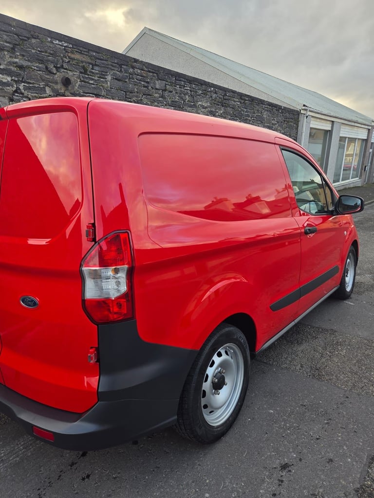 Ford, TRANSIT COURIER, Panel Van, 2022, Manual, 999 (cc)