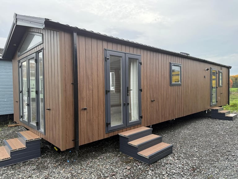 Nationwide Cottage 38ft x 13ft, 2 Bedroom Lodge