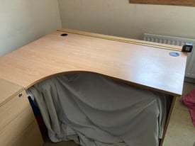 Work desk, drawer unit and filing cabinet 