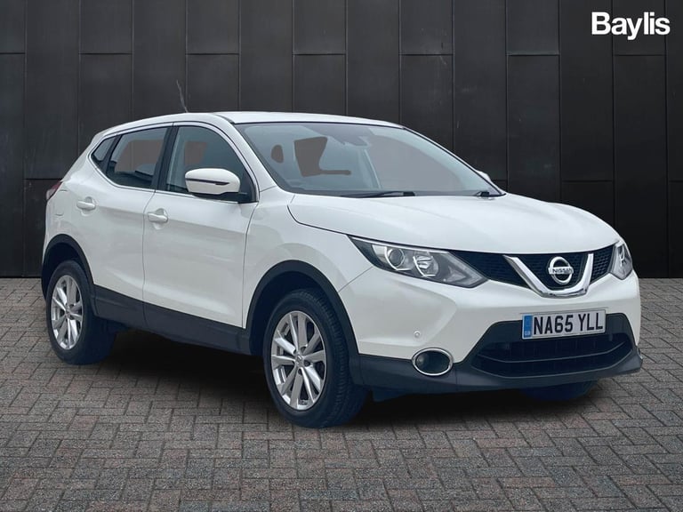 image for 2016 Nissan Qashqai Nissan Qashqai 1.5 dCi Acenta 5dr Diesel 2WD 110 ps Hatchback Diesel Manual