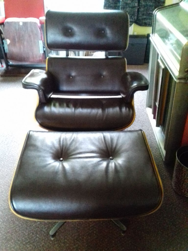 Eames 50s style chair and ottoman
