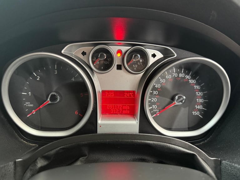 FORD KUGA 2.0 TDCi Zetec 12 MONTHS MOT 3 MONTHS WARRANTY 2009