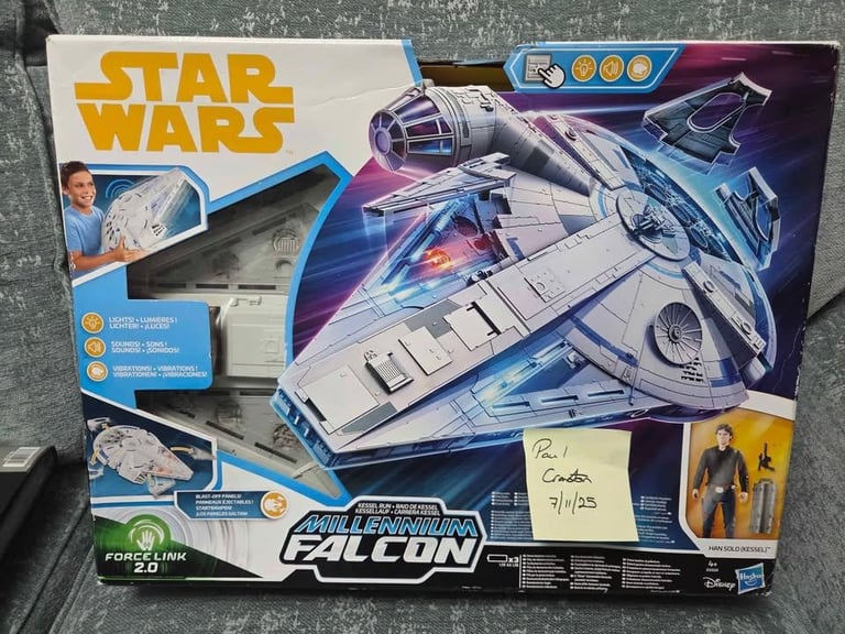 image for Hasbro 2017 Star Wars Force Link 2.0 Kessel Run Millenium Falcon