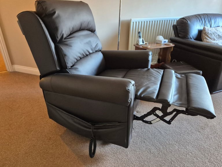Careco electric riser/recliner brown leather chair 