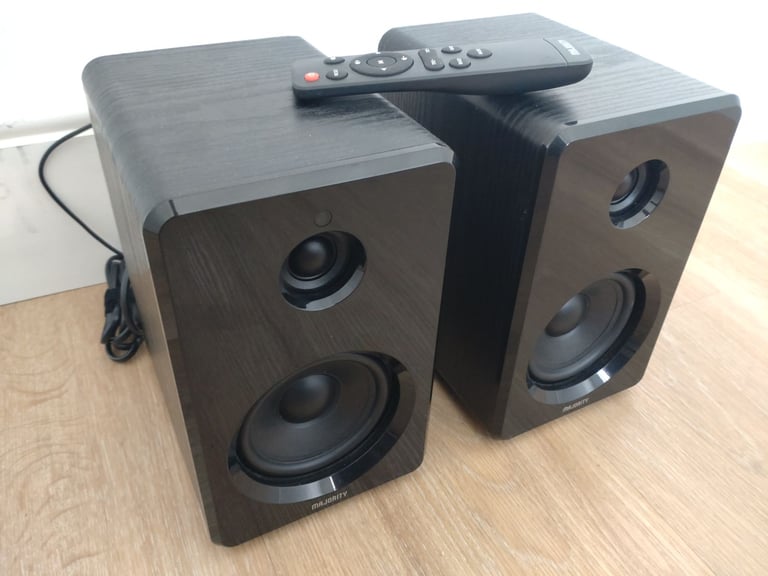Majority D40 active speakers 