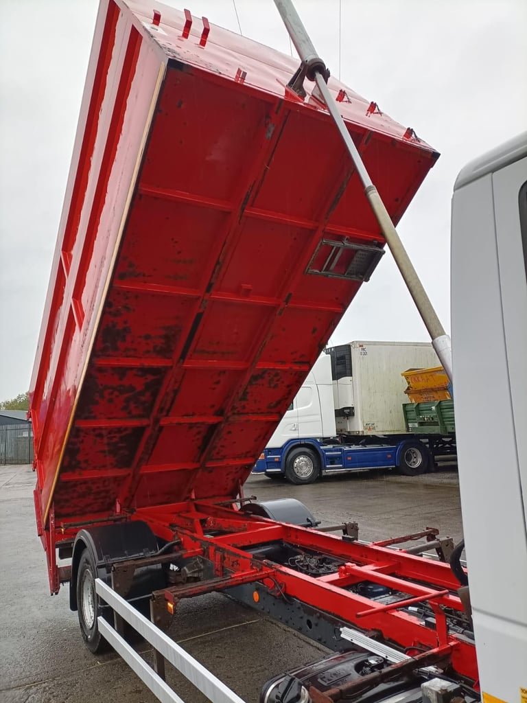 2017 Iveco Tipper Steel bulk body barn doors low k Other