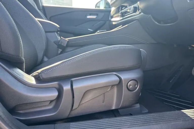 2025 Nissan Qashqai 1.5 E-Power 205 N-Connecta [Glass Roof] 5dr Auto Hatchback Hybrid Automatic