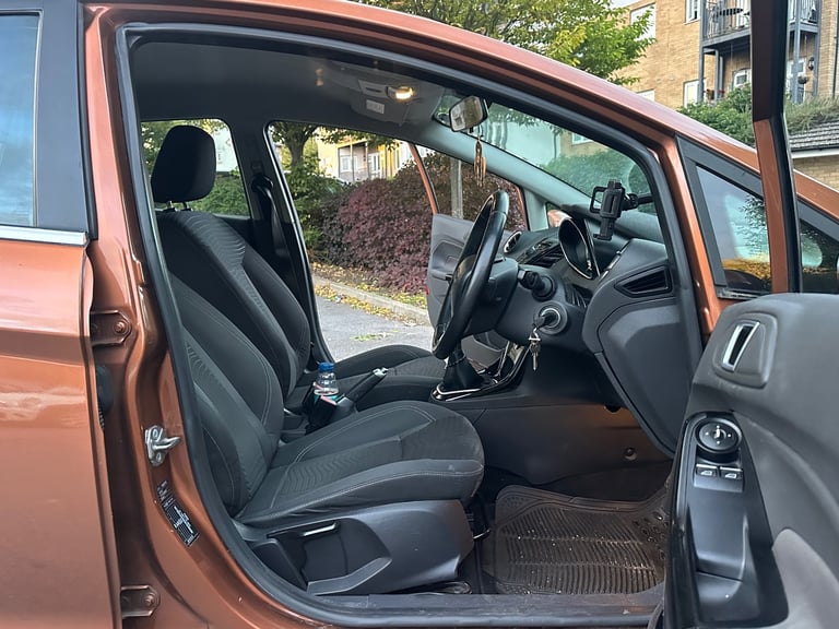Ford, FIESTA, Hatchback, 2013, Manual, 998 (cc), 5 doors