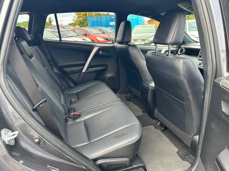 2017 Toyota RAV4 2.0 D-4D Excel TSS 5dr [Nav] 2WD ESTATE Diesel Manual