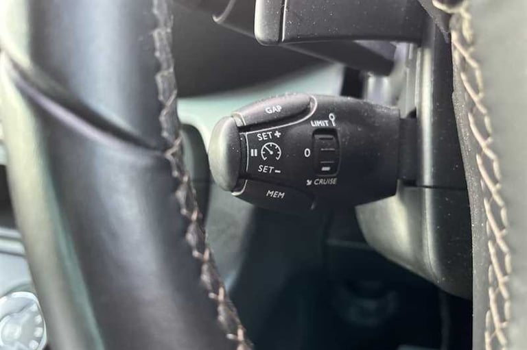 2023 Peugeot Traveller Business VIP 2.0 BlueHDi Diesel Automatic Start/Stop (180ps) MPV Diesel Au...