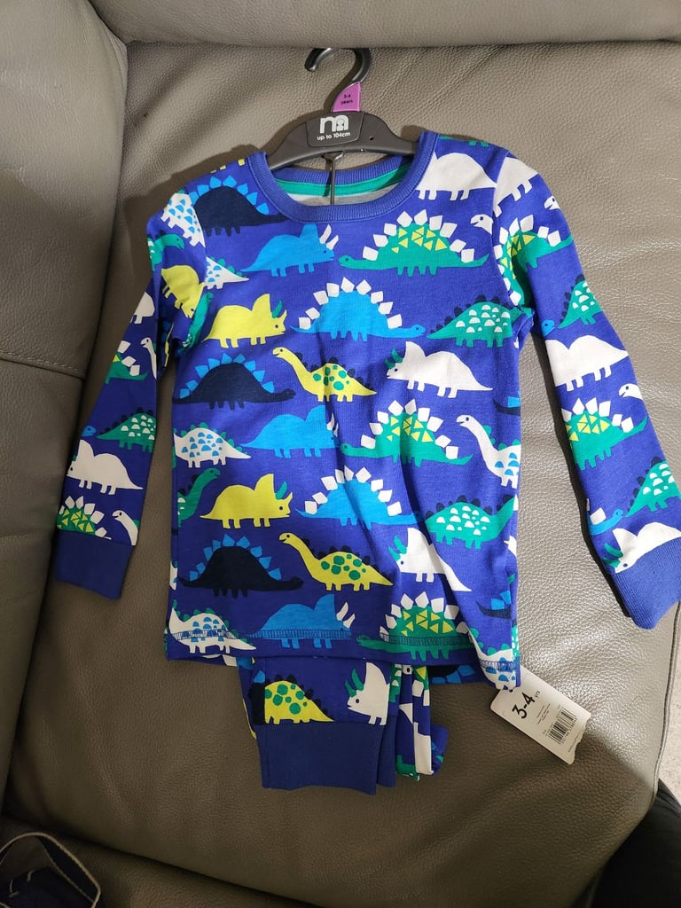 image for BNWT Boots/Mothercare Boy's Pjs (Age 3-4 Yrs)