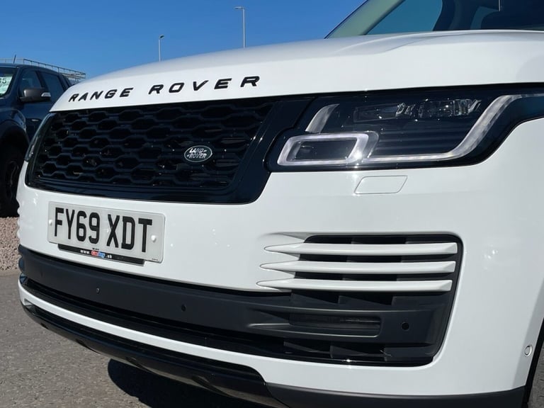 2019 Land Rover Range Rover 3.0 SD V6 Vogue black pack SUV 5dr Diesel Auto 4WD 275 bhp ESTATE Die...