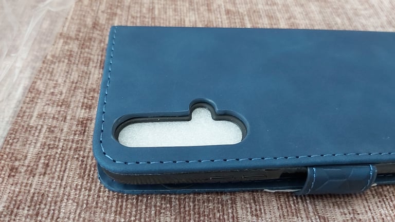 NEW Honor 20 Phone Cover Flip Case in Blue