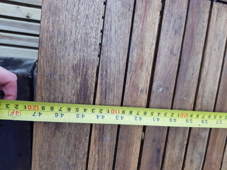 Garden table and 4 chairs