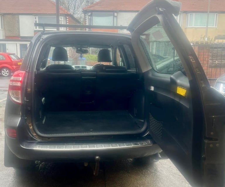 2011 Toyota RAV4 2.2 D-4D XT-R 5dr ESTATE Diesel Manual