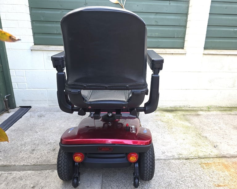 Mobility Scooter 4mph Invacare Leo