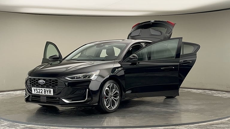2022 Ford Focus Focus ST-Line Vignale 5 door 1.0L EcoBoost 155PS mHEV FWD 7 Speed PowerShif 5 doo...